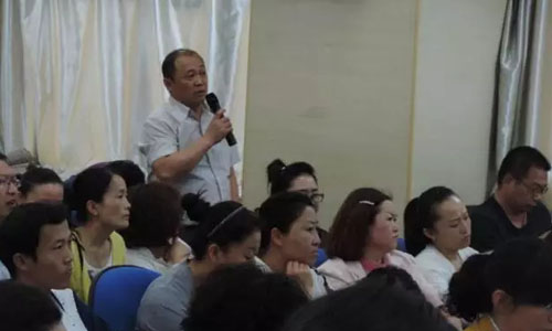 全疆首届“眼底病及眼外伤”学术交流在普瑞眼科召开