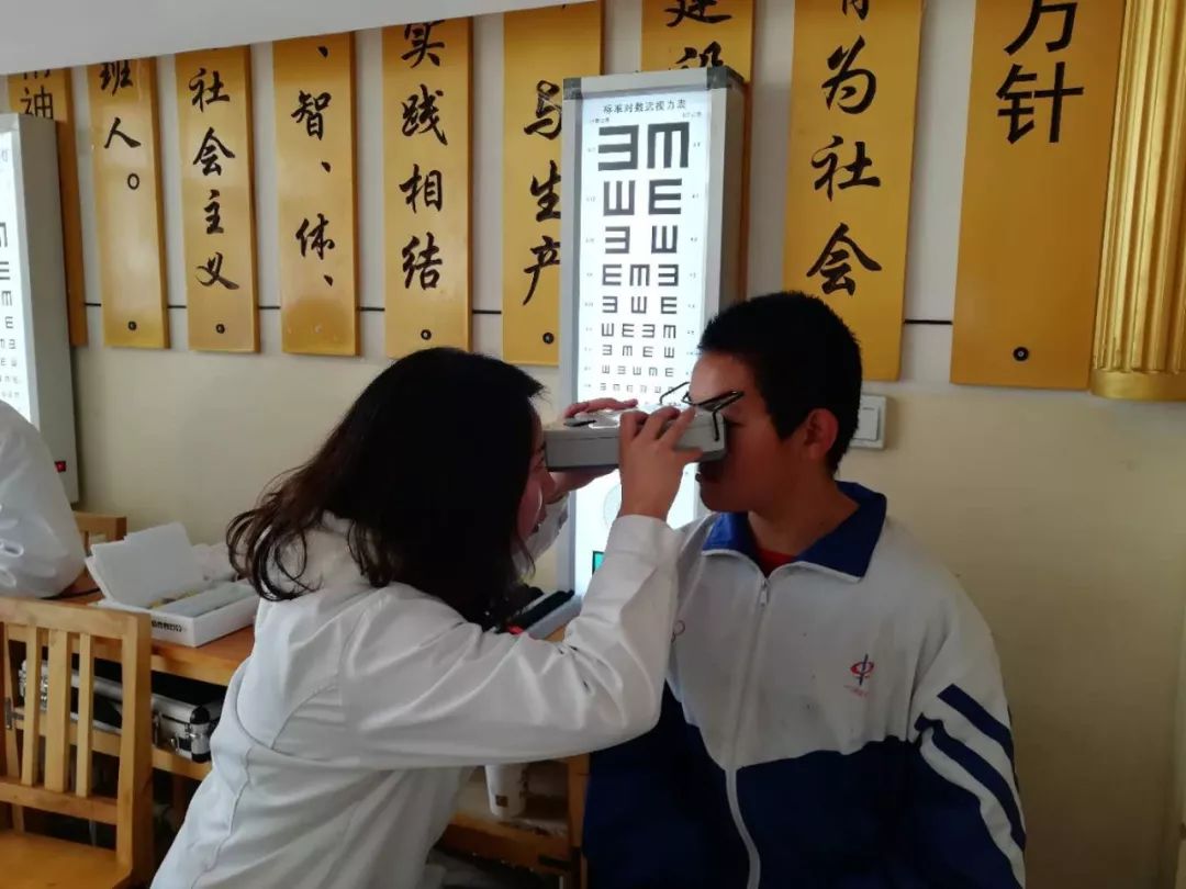 这是个有点心酸的故事，爱心送给那些需要帮助的孩子
